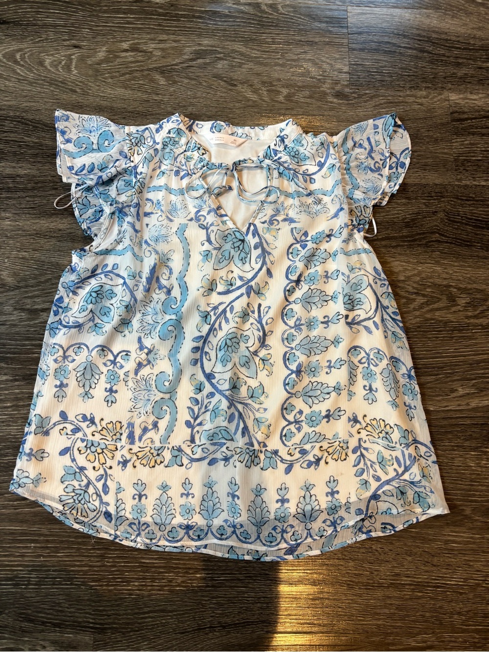 LC Lauren Conrad White Blouse with Blue Floral Paisley Print
